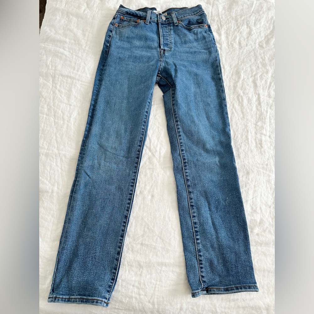 Women’s Levi’s Wedgie Straight Leg Ankle Jeans for sale (New Without Tags)!